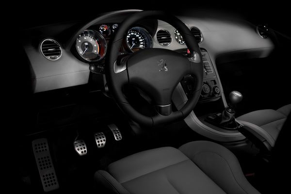 La nouvelle Peugeot RCZ dévoilée à Francfort