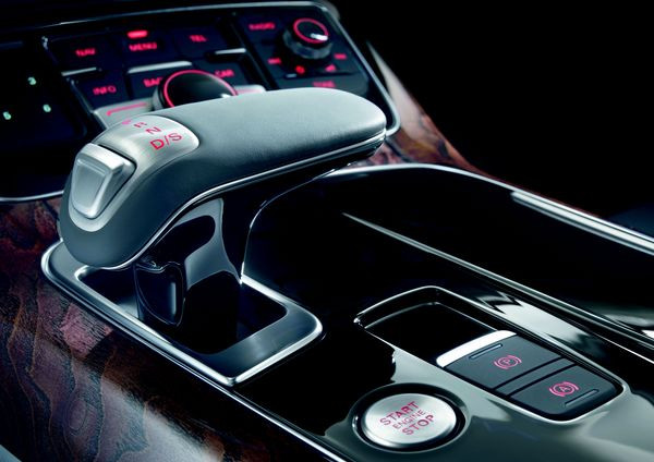 Audi dévoile la nouvelle génération de l’Audi A8