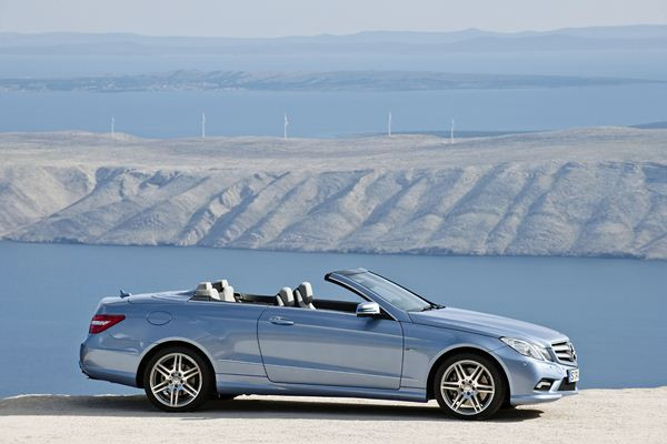 Première sortie officielle de la nouvelle Mercedes Classe E Cabriolet au salon de Détroit
