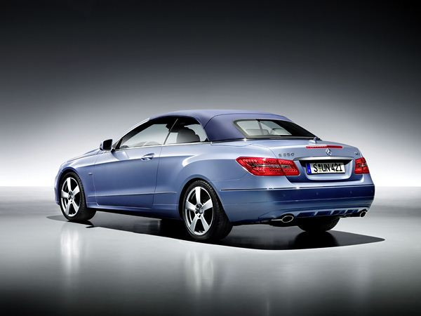Première sortie officielle de la nouvelle Mercedes Classe E Cabriolet au salon de Détroit