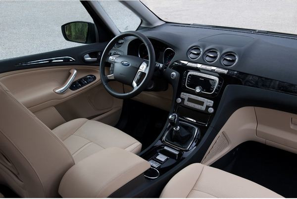 La version restylée du grand monospace sept places Ford dévoilée à Bruxelles