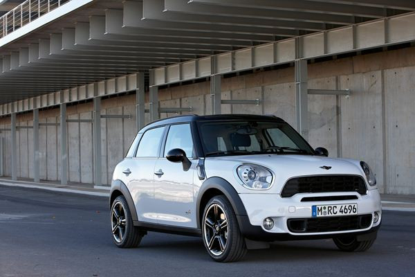 Première mondiale au salon de Genève pour le nouveau MINI Countryman