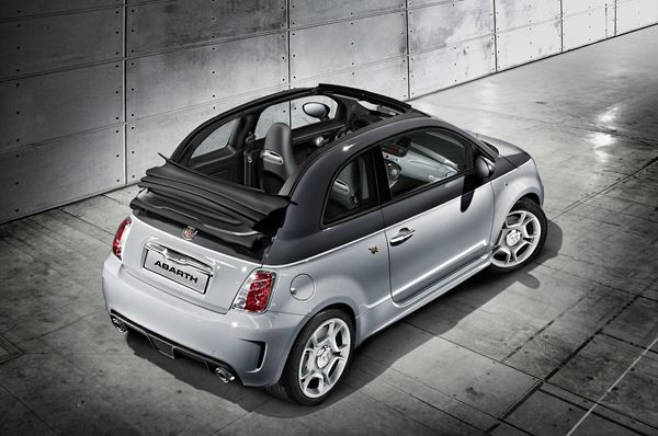 Fiat présente la 500C Abarth à Genève