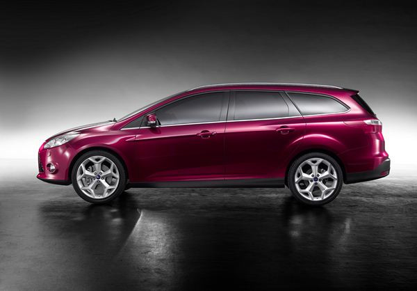 Ford dévoile la nouvelle Focus Clipper au salon de l'automobile de Genève