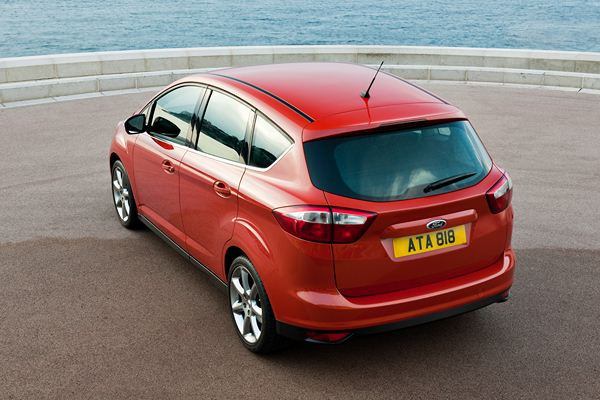 Ford présente le nouveau C-Max à Genève