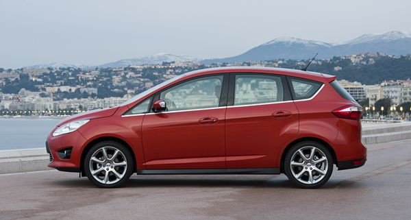 Ford présente le nouveau C-Max à Genève