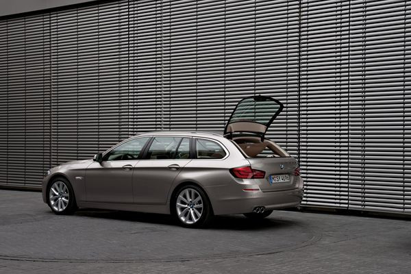 BMW présente la nouvelle Série 5 Touring