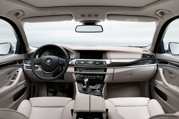 BMW présente la nouvelle Série 5 Touring