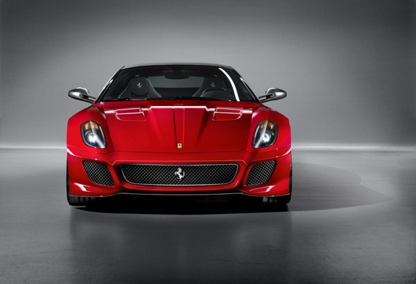 La nouvelle Ferrari 599 GTO dévoilée à Pékin