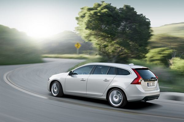 Volvo dévoile le nouveau break V60
