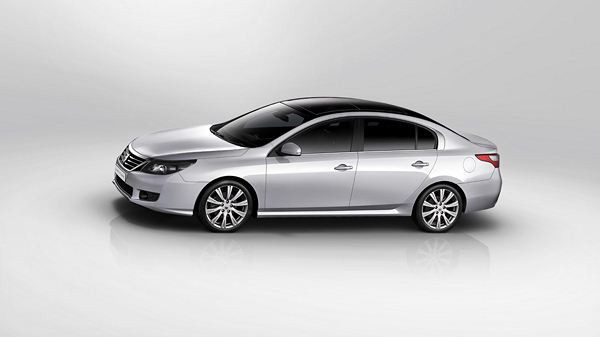 Première mondiale au Salon Automobile de Moscou pour la nouvelle Renault Latitude