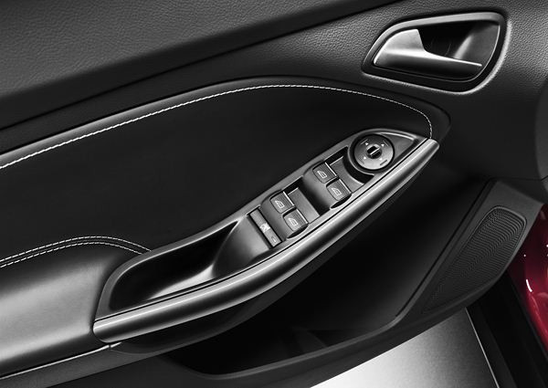 La nouvelle Ford Focus se fait désirer au Mondial de Paris