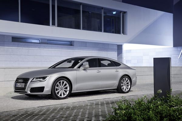 Première mondiale à Paris pour le nouveau coupé cinq portes A7 Sportback d'Audi