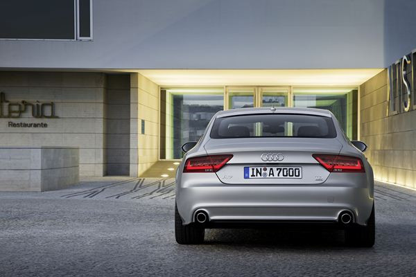 Première mondiale à Paris pour le nouveau coupé cinq portes A7 Sportback d'Audi