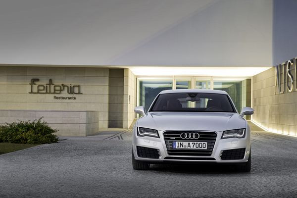 Première mondiale à Paris pour le nouveau coupé cinq portes A7 Sportback d'Audi