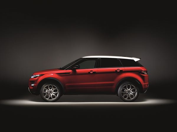 La version cinq portes du Range Rover Evoque se dévoile au salon de Los Angeles