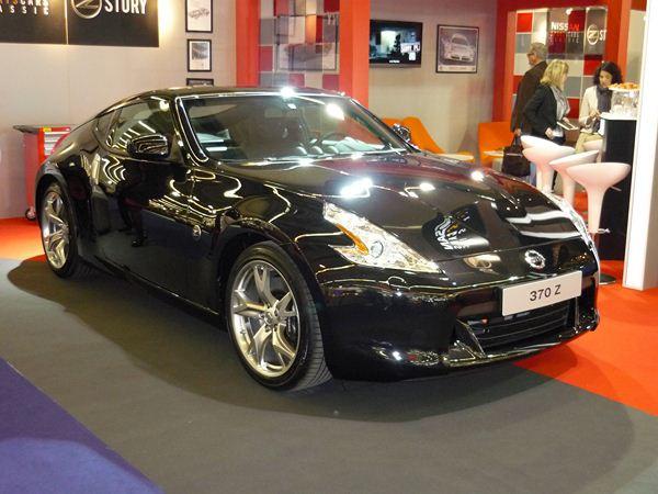 Nissan expose la saga des sportives Z à Rétromobile