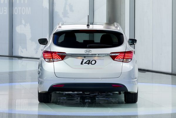 Hyundai dévoile la nouvelle i40 dans sa version break à Genève