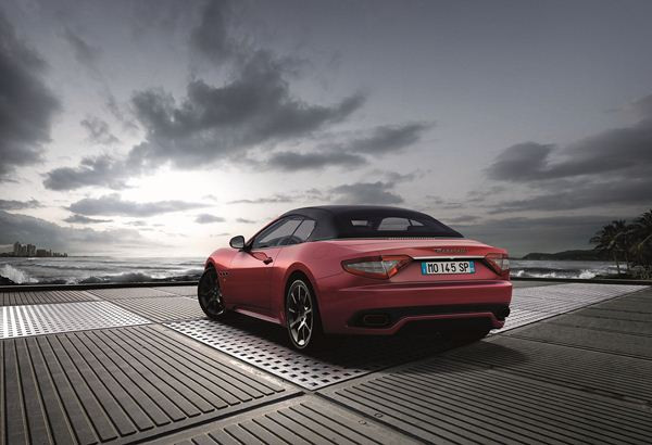 La Maserati GranCabrio se décline en mode Sport