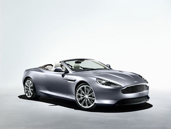 Aston Martin dévoile sa nouvelle Virage à Genève
