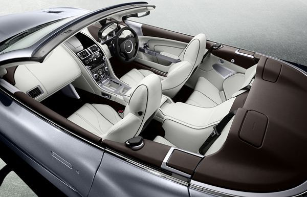 Aston Martin dévoile sa nouvelle Virage à Genève