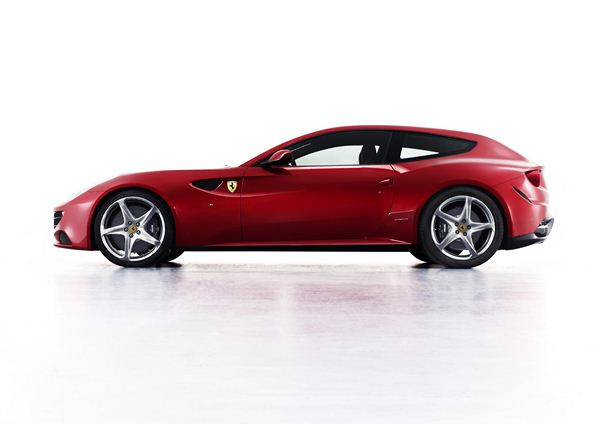 La nouvelle Ferrari Four se dévoile au salon de Genève