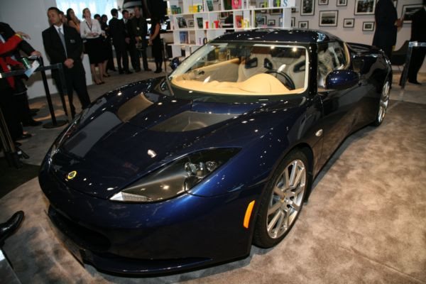 Le salon de l’automobile de New York ouvre ses portes au public américain