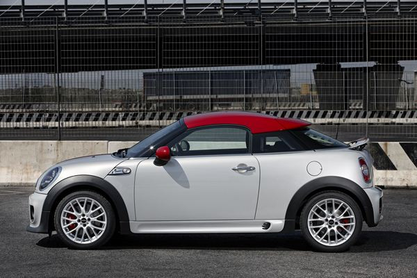 MINI dévoile la MINI Coupé