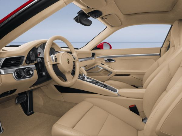 La nouvelle Porsche 911 Carrera se dévoilera au salon de Francfort