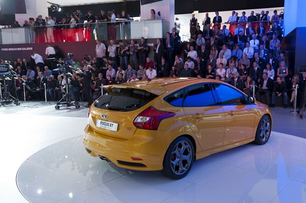 La nouvelle Ford Focus ST fait ses débuts au salon de Francfort