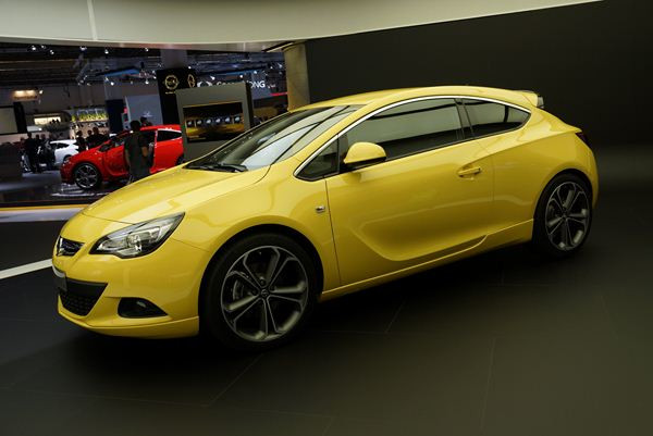 Le salon international de l'automobile de Lyon ouvre ses portes