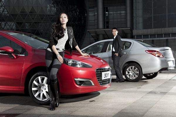 Une déclinaison tricorps de la Peugeot 308 en Chine