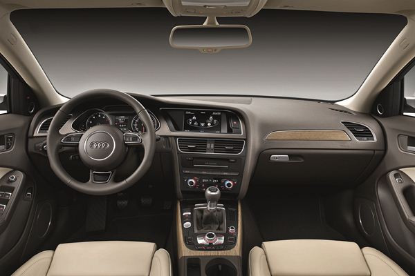 L'Audi A4 s'offre un léger restyling