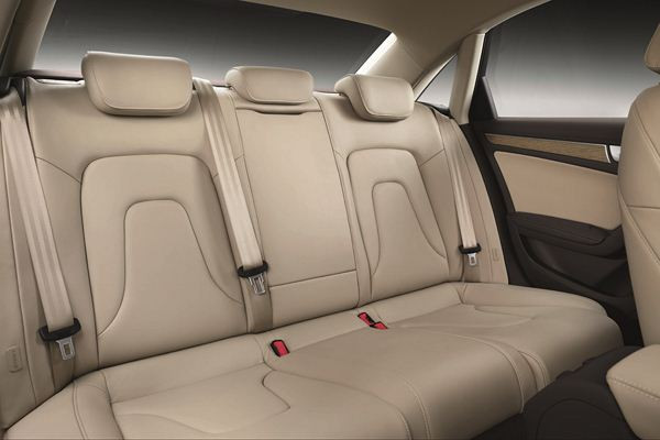 L'Audi A4 s'offre un léger restyling