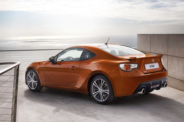 La Toyota GT 86 se dévoile en première mondiale au salon de Tokyo