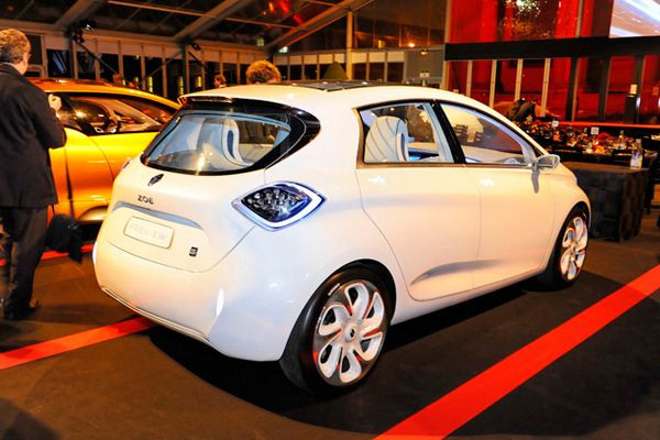 Le 27ème Festival Automobile International ouvre ses portes pour quatre jours