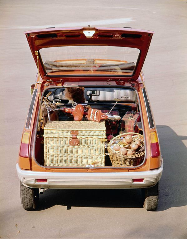 Renault fête les 40 ans de la Renault 5 à Rétromobile