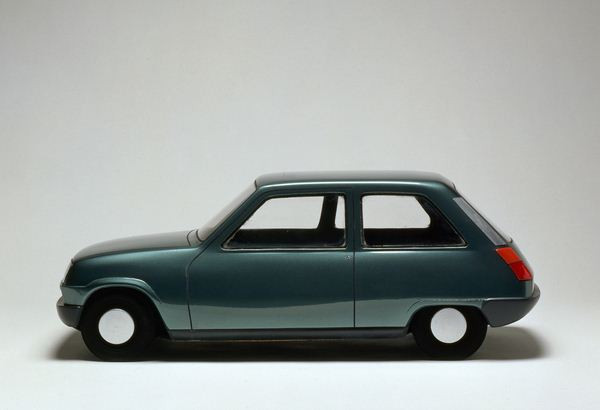 Renault fête les 40 ans de la Renault 5 à Rétromobile