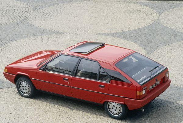 Citroën fête les 30 ans de la BX à Rétromobile