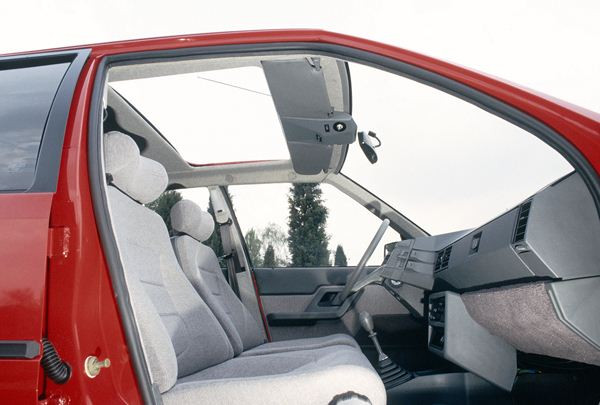 Citroën fête les 30 ans de la BX à Rétromobile