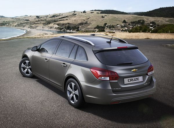 Le break Chevrolet Cruze présenté au salon de l'automobile de Genève