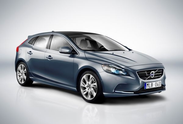 Volvo lève le voile sur sa nouvelle compacte V40