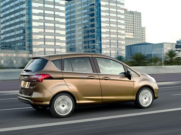 Le minispace Ford B-Max dévoilé au salon de Genève