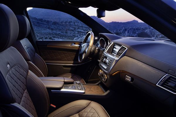Mercedes dévoile la nouvelle Classe GL au salon de New-York