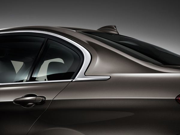 Une version longue de la nouvelle berline BMW Série 3 présentée à Pékin