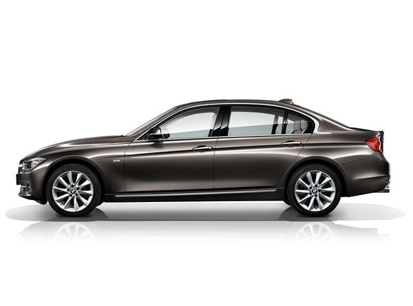 Une version longue de la nouvelle berline BMW Série 3 présentée à Pékin