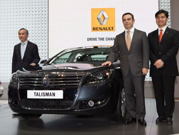 Renault dévoile en première mondiale la Talisman à Pékin