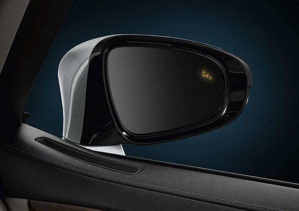 La berline de prestige Lexus LS affiche une orientation stylistique extérieure plus affirmée