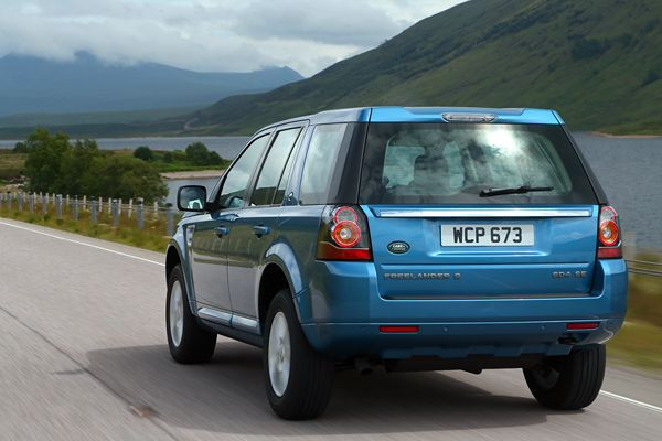 Le nouveau Land Rover Freelander se dévoile au salon de Moscou