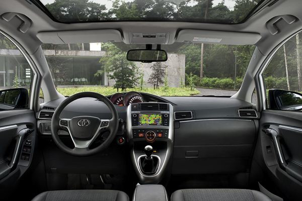 Le Toyota Verso s'offre un nouveau langage stylistique extérieur